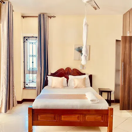 Elna'S Nyali - Work & Unwind - Pool, Sea Views, Ac & Fast Wi-Fi-3